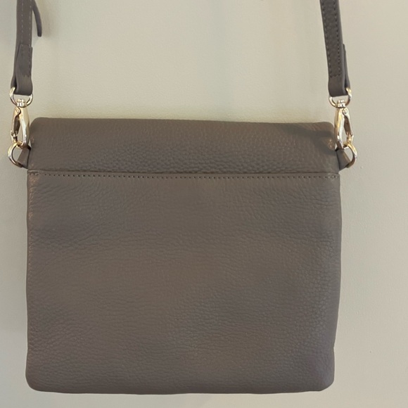 Celine Dion Collection taupe leather crossbody bag - Picture 11 of 16